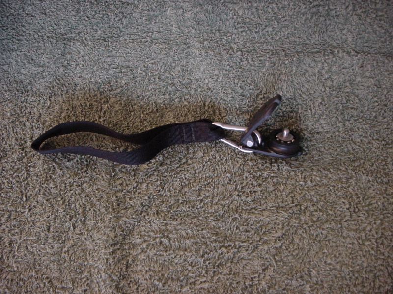 Light duty strap open DSC02574