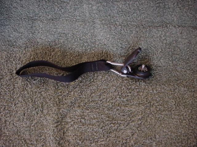 Light duty strap open DSC02574